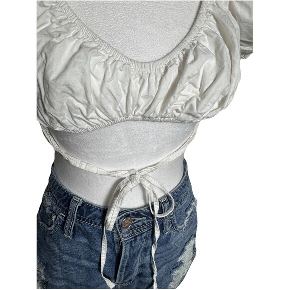 H&M Divided Crop Top Tie Front Puff Sleeve White Medium V-neck 100% Cotton - Picture 3 of 9
